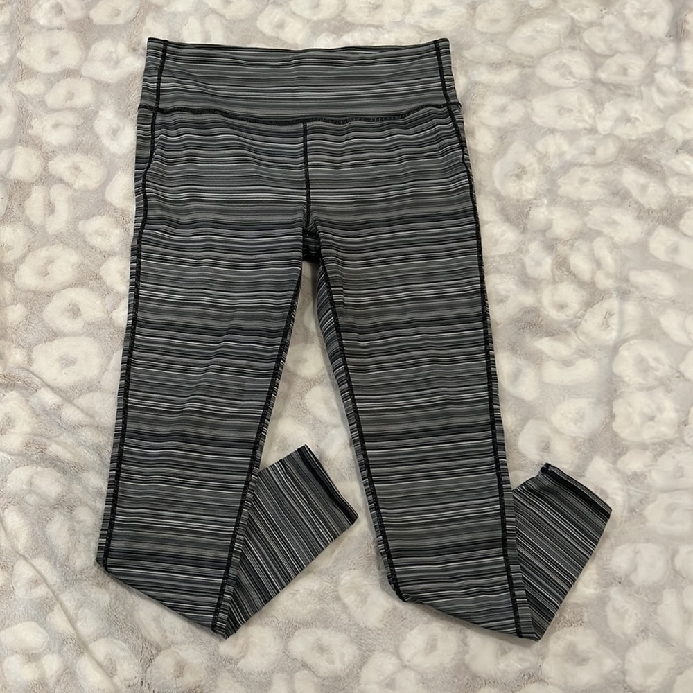 Athleta high rise striped chaturanga leggings Size XL